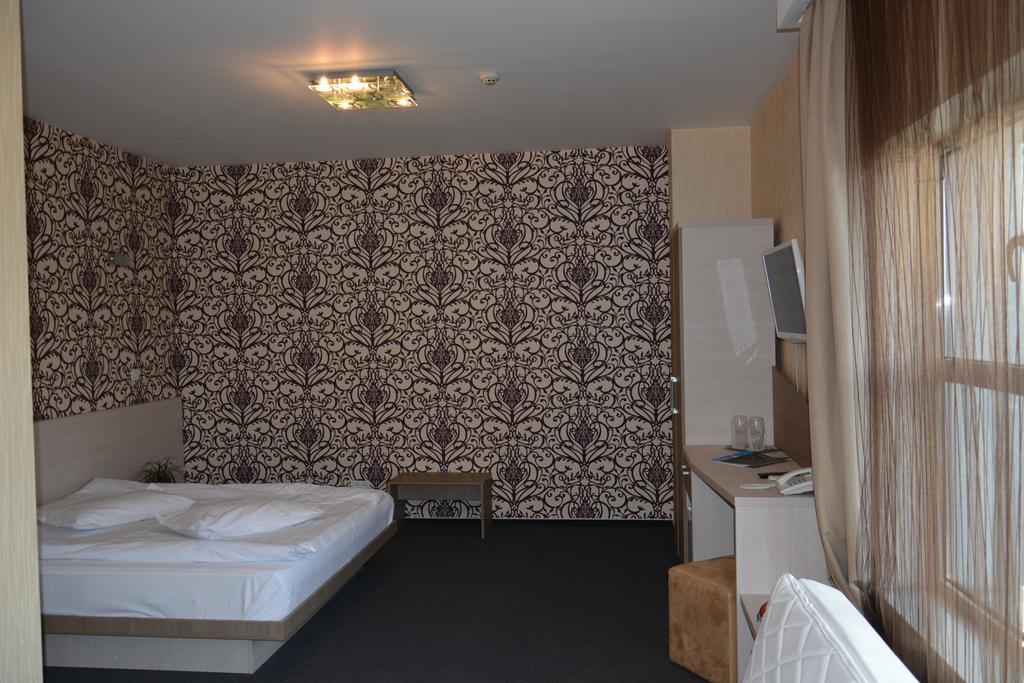 Albert Hotel Ploieşti Quarto foto