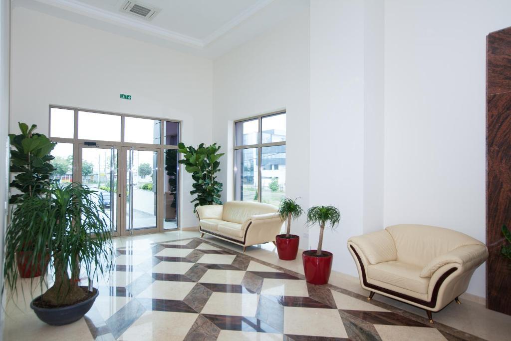 Albert Hotel Ploieşti Exterior foto